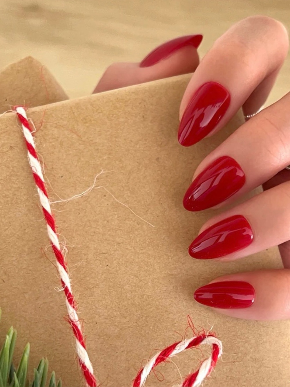 Glamnetic Classic Red Short Almond Glue-On Nails